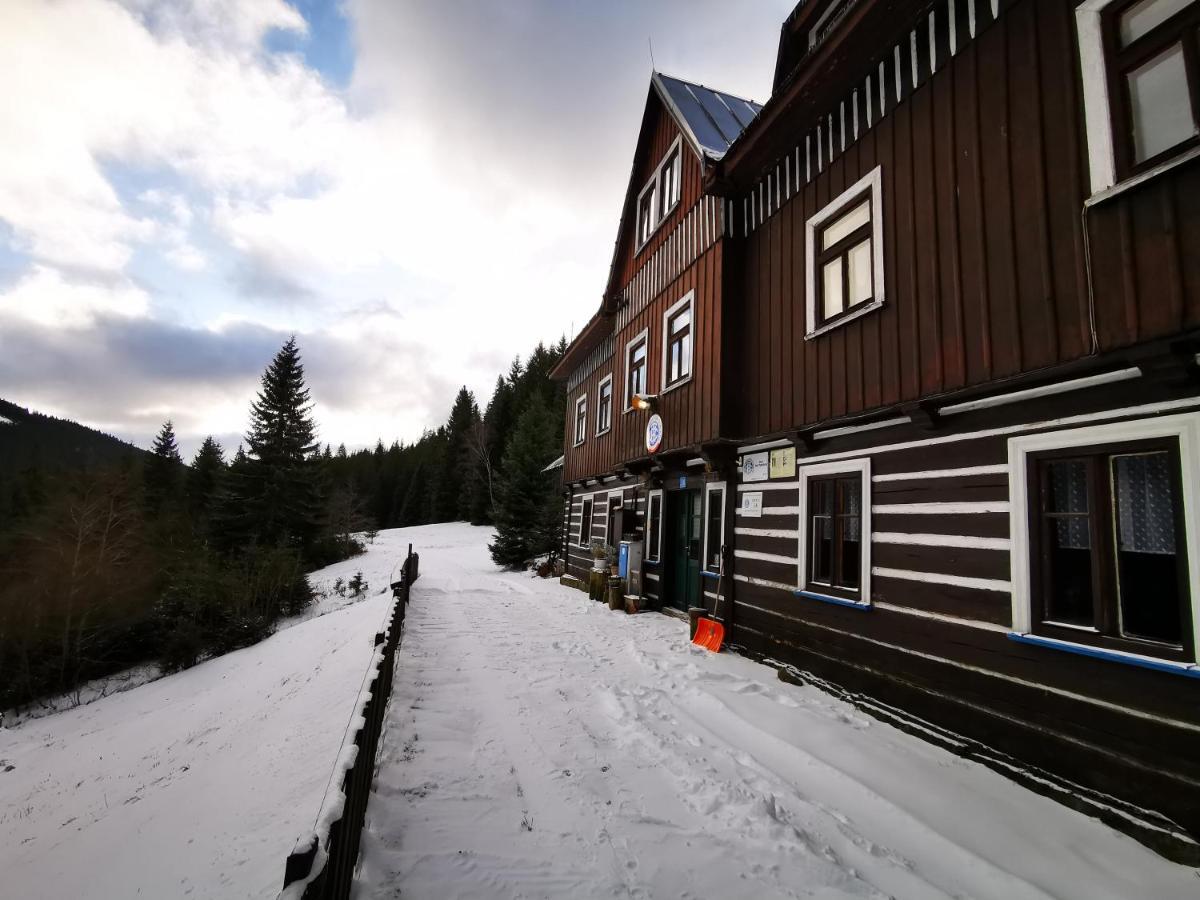 Chata Pod Studnicnou Pec pod Sněžkou Kültér fotó